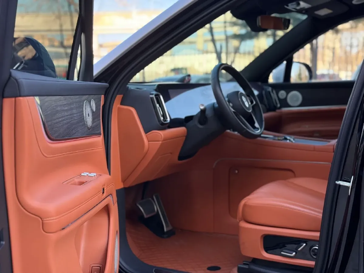 2024 AITO AITO M9 1.5T 152HP L4 REEV 42KWH,autocango,china used car exporter,china ev exporter,chinese used car exporter,chinese used ev exporter