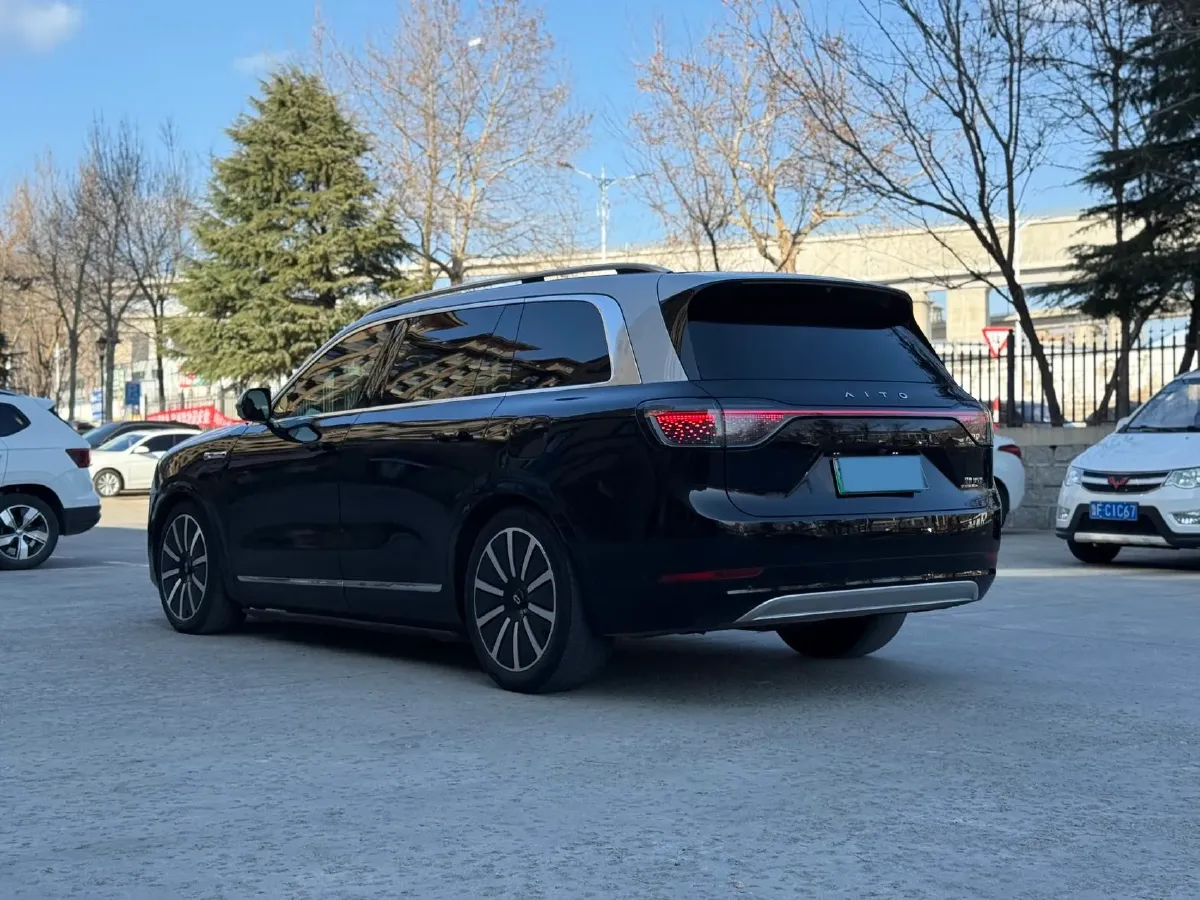 2024 AITO AITO M9 1.5T 152HP L4 REEV 42KWH,autocango,china used car exporter,china ev exporter,chinese used car exporter,chinese used ev exporter