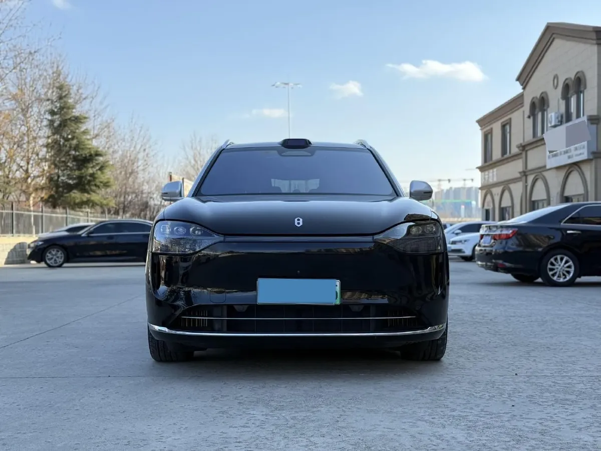 2024 AITO AITO M9 1.5T 152HP L4 REEV 42KWH,autocango,china used car exporter,china ev exporter,chinese used car exporter,chinese used ev exporter