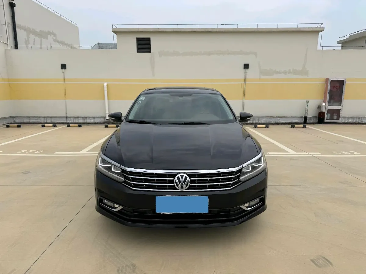 2016 Volkswagen Passat 1.8T 180HP L4 7DCT,autocango,china used car exporter,china ev exporter,chinese used car exporter,chinese used ev exporter