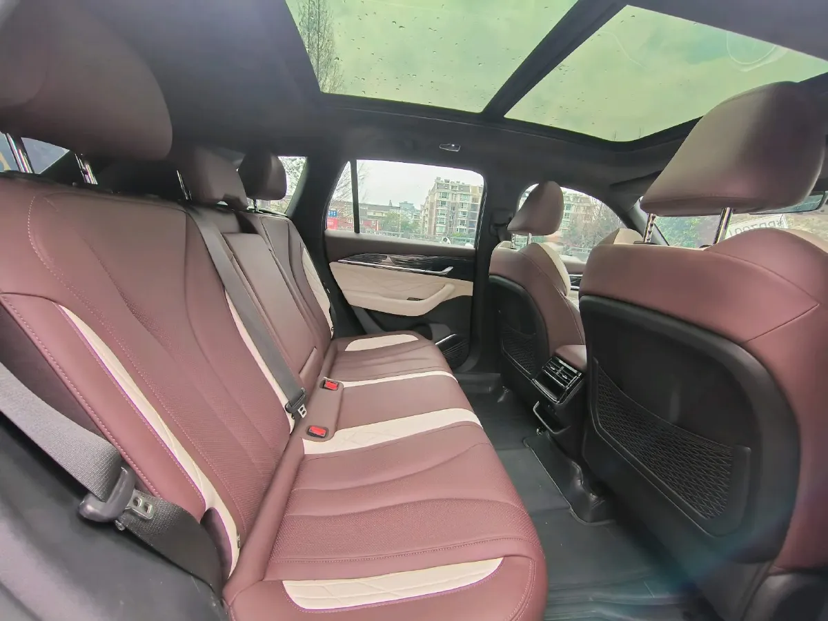 2021 Geely Monjaro 2.0T 218HP L4 7DCT,autocango,china used car exporter,china ev exporter,chinese used car exporter,chinese used ev exporter