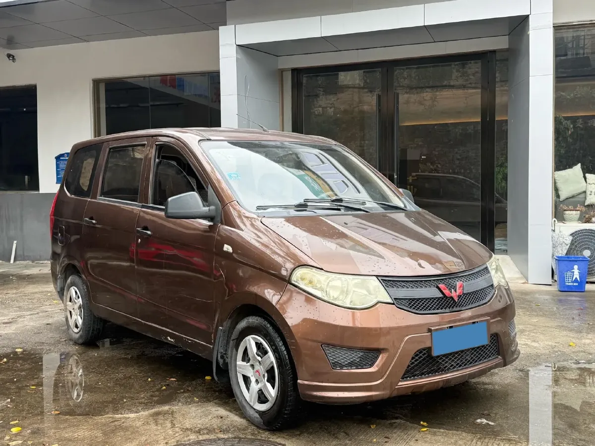 2015 WuLing HongGuang 1.5L 112HP L4 5MT,autocango,china used car exporter,china ev exporter,chinese used car exporter,chinese used ev exporter