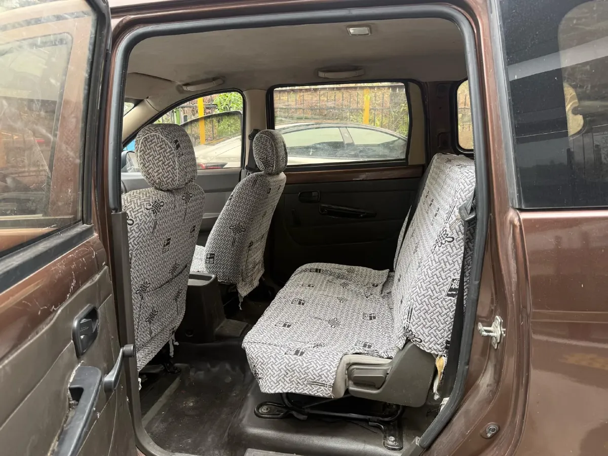 2015 WuLing HongGuang 1.5L 112HP L4 5MT,autocango,china used car exporter,china ev exporter,chinese used car exporter,chinese used ev exporter