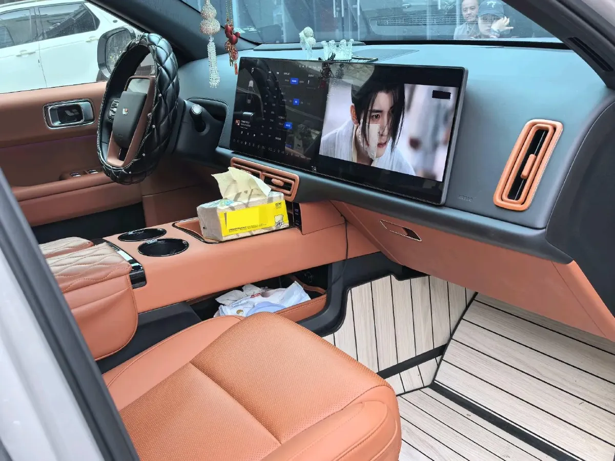 2024 Li L6 Range Extended 154HP L4 REEV 36.8KWH,autocango,china used car exporter,china ev exporter,chinese used car exporter,chinese used ev exporter