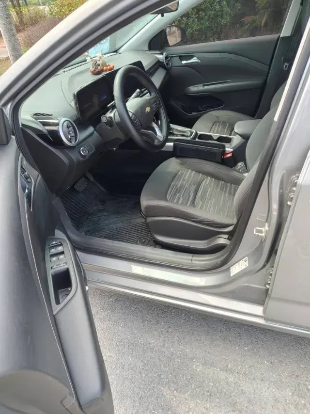 2023 Chevrolet Monza 1.5L 113HP L4 6DCT,autocango,china used car exporter,china ev exporter,chinese used car exporter,chinese used ev exporter