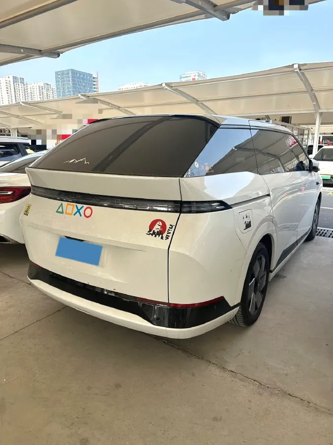 2024 Xpeng X9 BEV 101.5KWH,autocango,china used car exporter,china ev exporter,chinese used car exporter,chinese used ev exporter