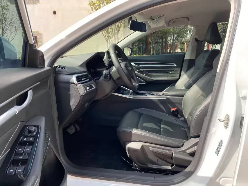 2023 Geely Emgrand 1.5L 127HP L4 CVT,autocango,china used car exporter,china ev exporter,chinese used car exporter,chinese used ev exporter