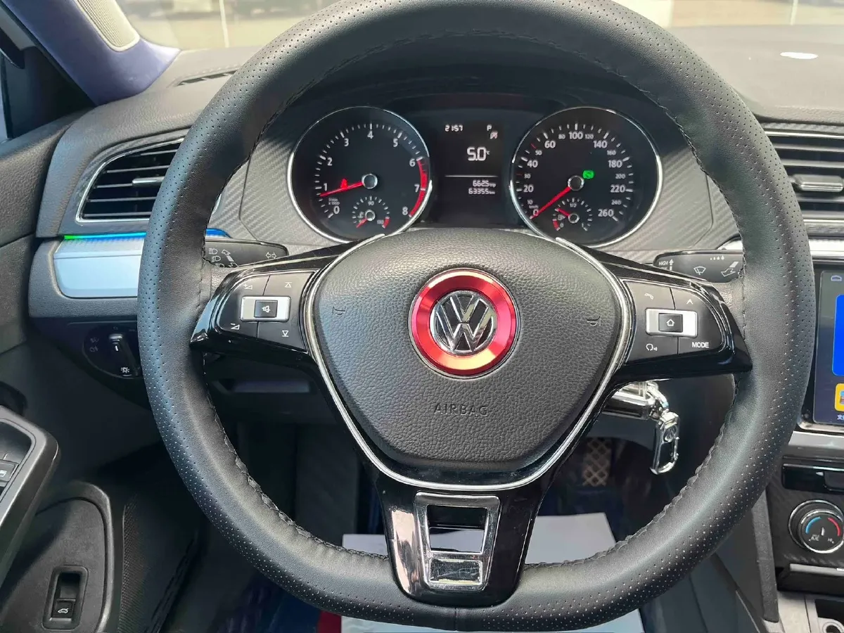 2018 Volkswagen Lamando 1.4T 131HP L4 7DCT,autocango,china used car exporter,china ev exporter,chinese used car exporter,chinese used ev exporter