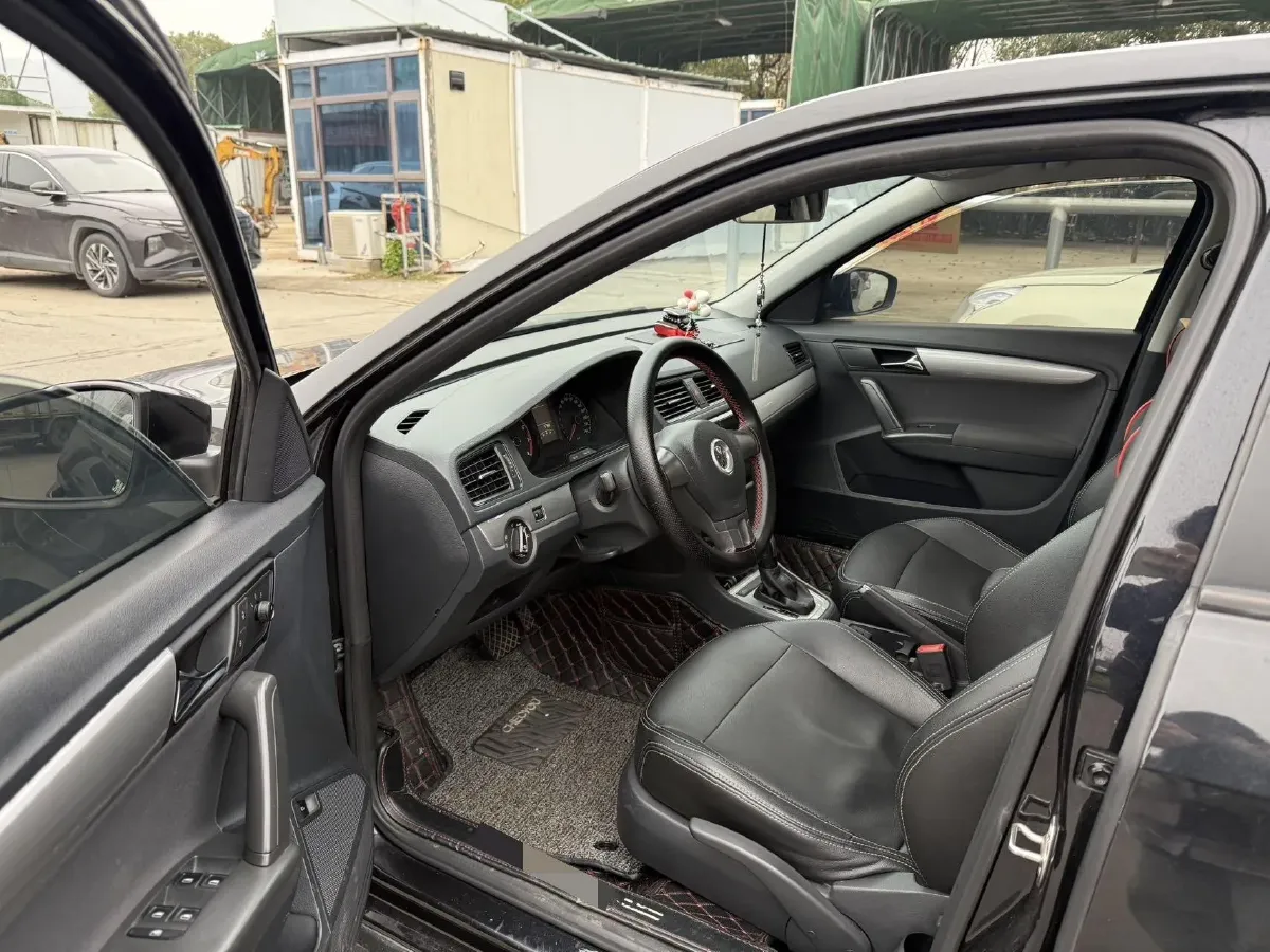 2013 Volkswagen Lavida 1.6L 110HP L4 6AT,autocango,china used car exporter,china ev exporter,chinese used car exporter,chinese used ev exporter