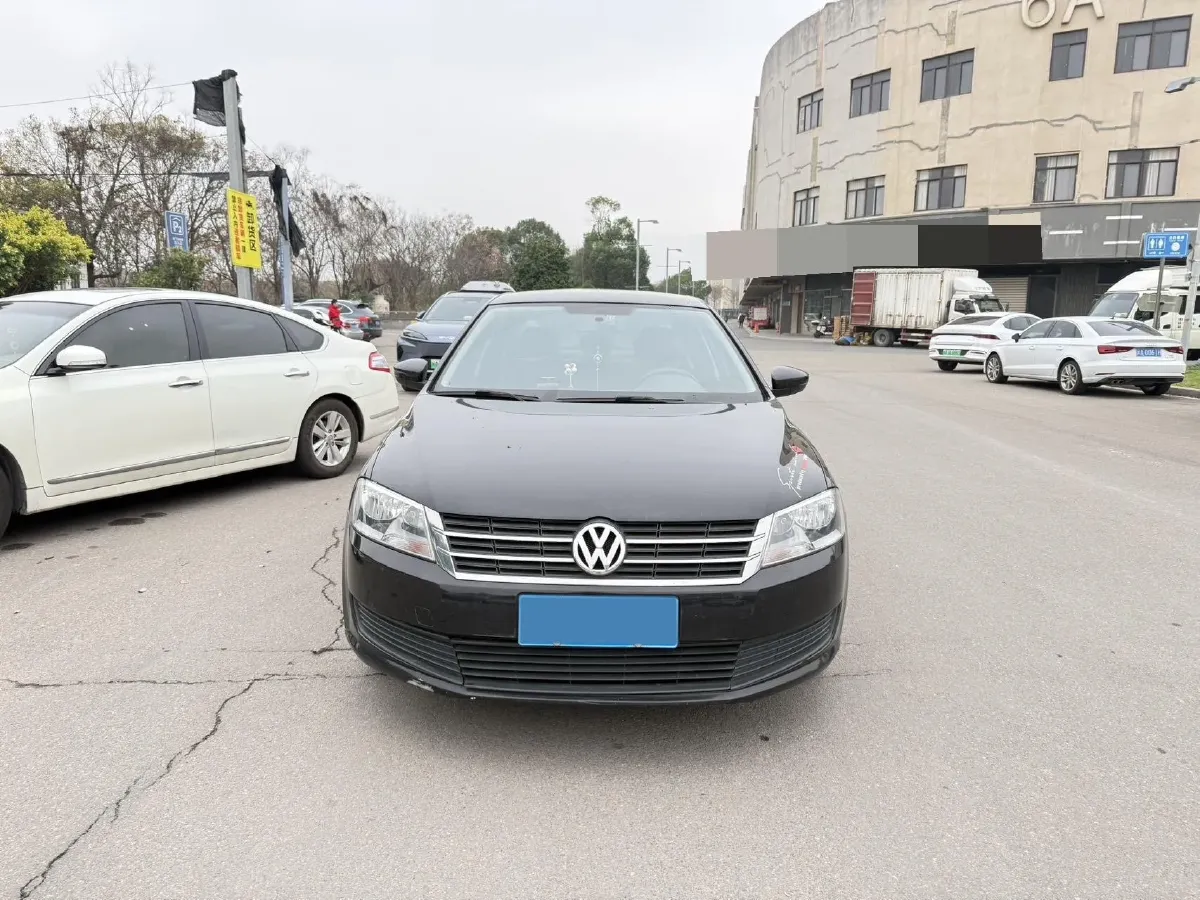 2013 Volkswagen Lavida 1.6L 110HP L4 6AT,autocango,china used car exporter,china ev exporter,chinese used car exporter,chinese used ev exporter