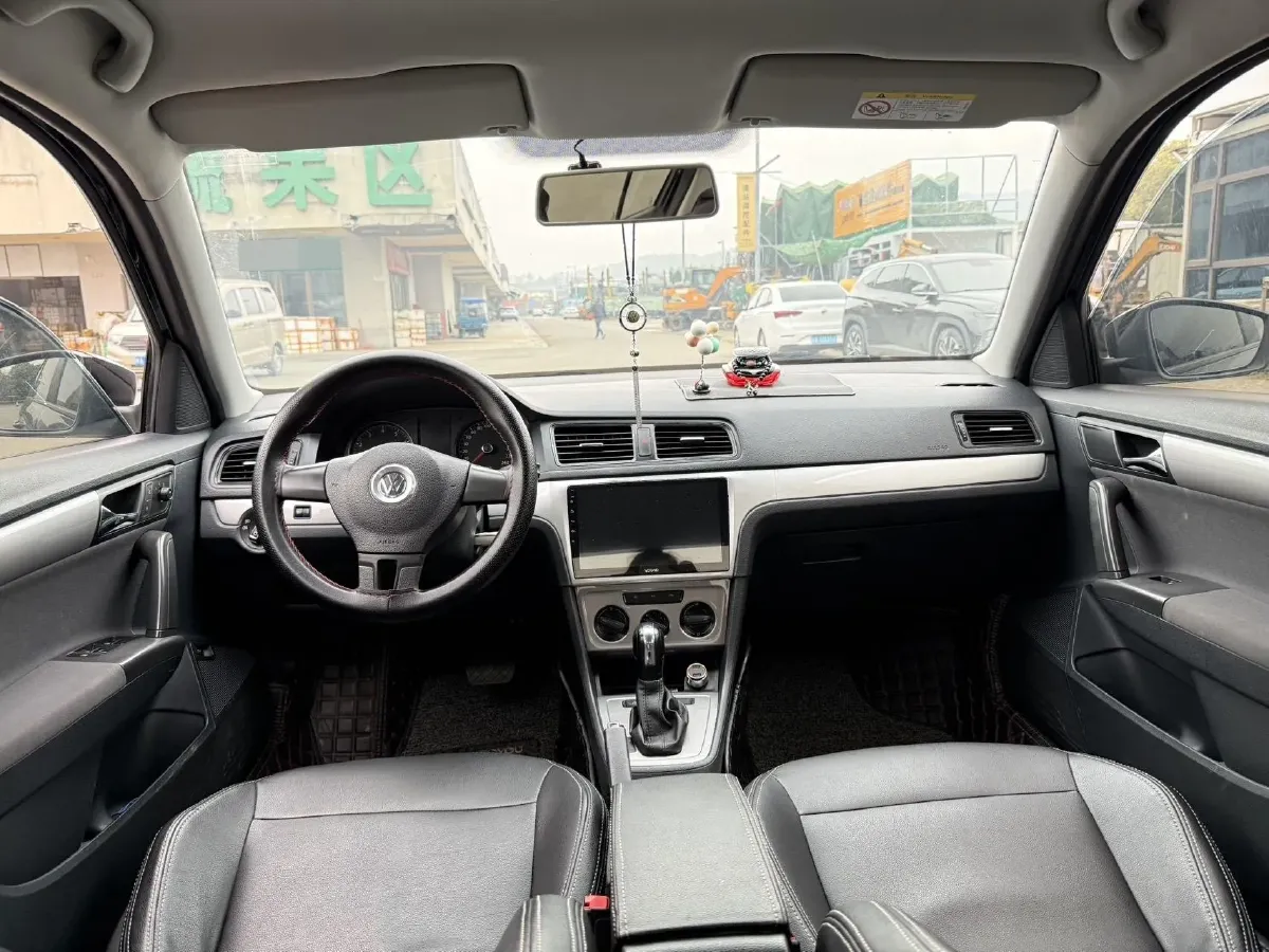 2013 Volkswagen Lavida 1.6L 110HP L4 6AT,autocango,china used car exporter,china ev exporter,chinese used car exporter,chinese used ev exporter