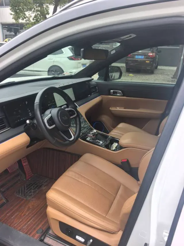 2020 Li ONE Range Extended 131HP REEV 40.5KWH,autocango,china used car exporter,china ev exporter,chinese used car exporter,chinese used ev exporter