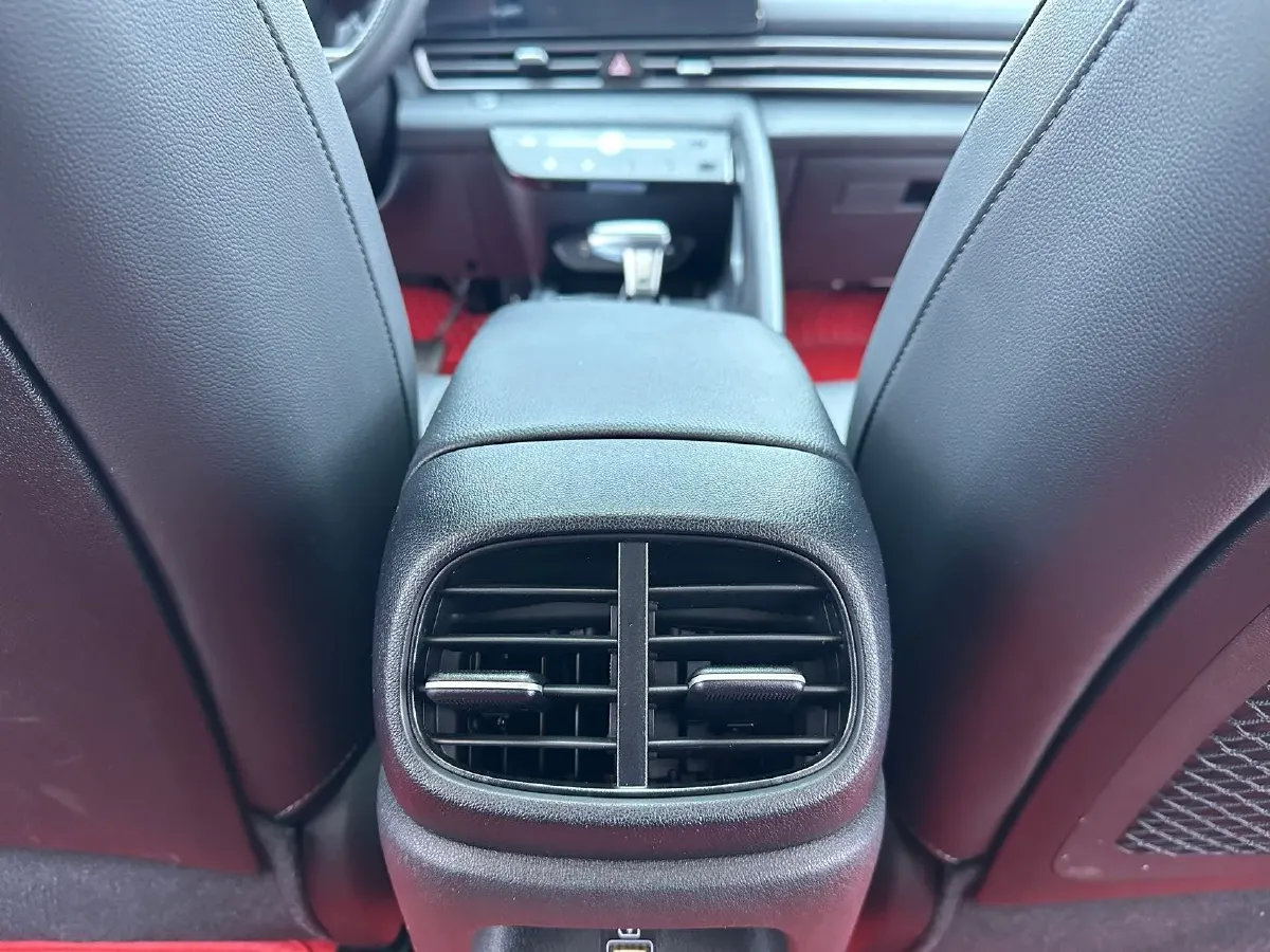 2022 Hyundai Elantra 1.5L 115HP L4 CVT,autocango,china used car exporter,china ev exporter,chinese used car exporter,chinese used ev exporter