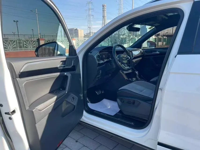 2021 Volkswagen Tayron 2.0T 220HP L4 7DCT,autocango,china used car exporter,china ev exporter,chinese used car exporter,chinese used ev exporter