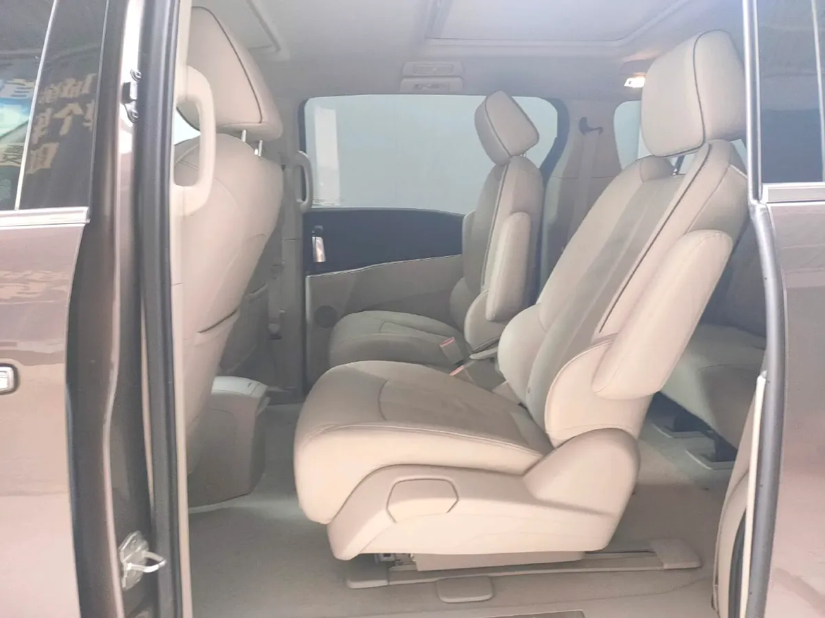 2021 Buick GL8 2.0T 237HP L4 9AT,autocango,china used car exporter,china ev exporter,chinese used car exporter,chinese used ev exporter