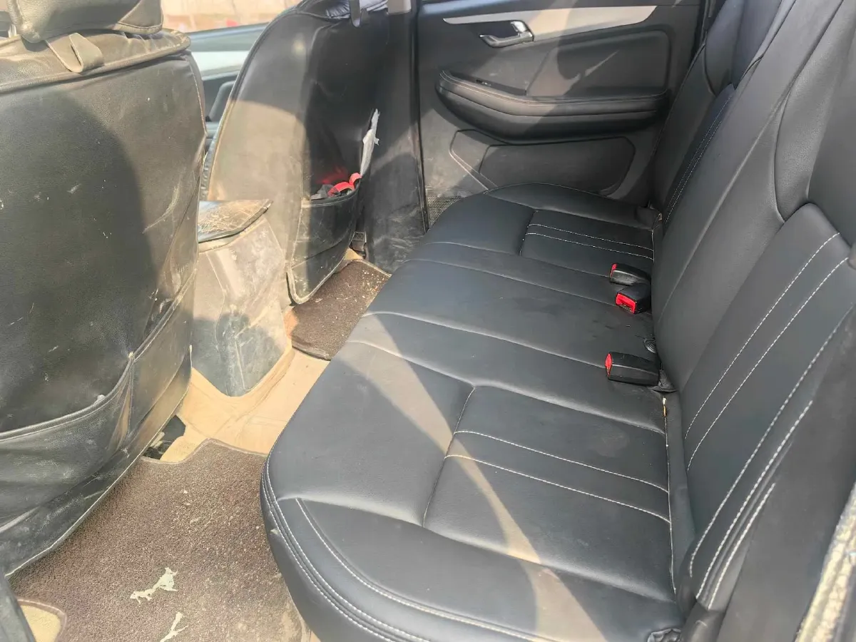 2022 Isuzu RE-MAX Jim 2.8T 120HP L4 5MT,autocango,china used car exporter,china ev exporter,chinese used car exporter,chinese used ev exporter