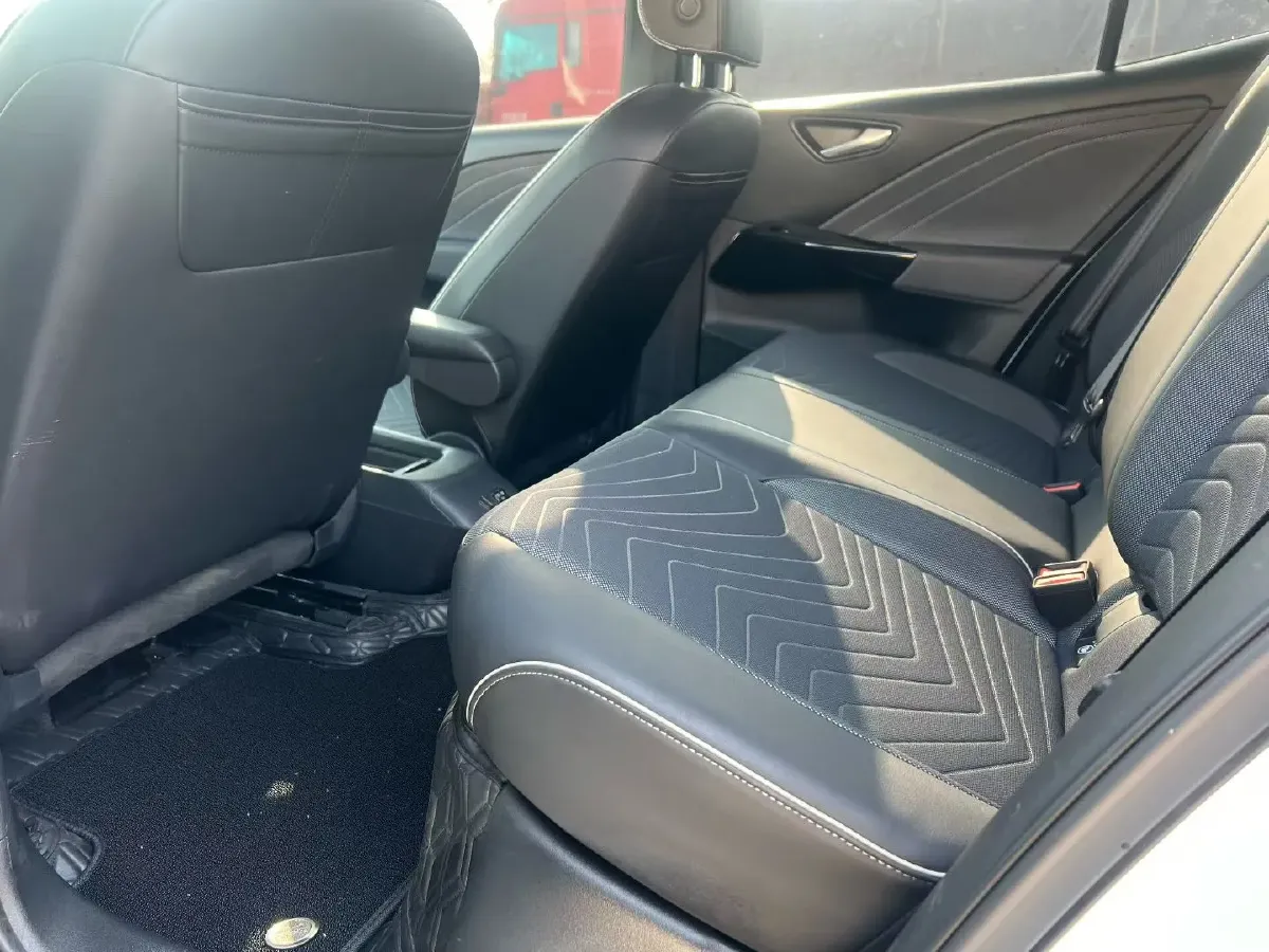 2024 Volkswagen ID.3 BEV 52.8KWH,autocango,china used car exporter,china ev exporter,chinese used car exporter,chinese used ev exporter