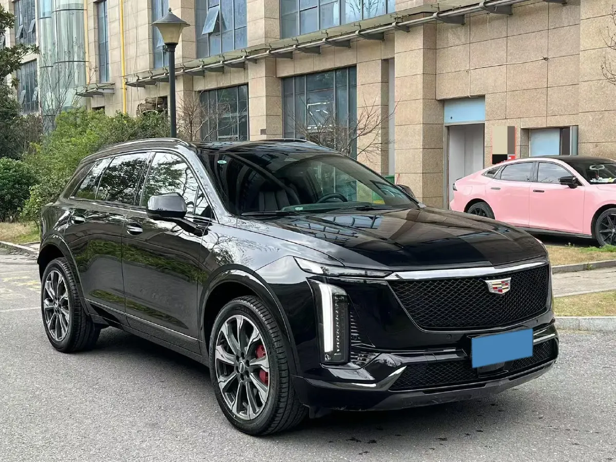 2025 Cadillac XT5 2.0T 237HP L4 9AT,autocango,china used car exporter,china ev exporter,chinese used car exporter,chinese used ev exporter