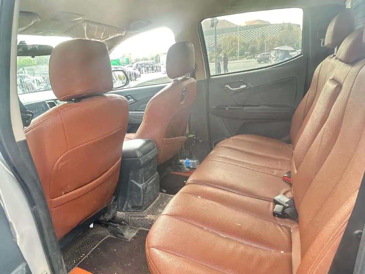 2020 Isuzu LingTuo 2.5T 150HP L4 6MT,autocango,china used car exporter,china ev exporter,chinese used car exporter,chinese used ev exporter