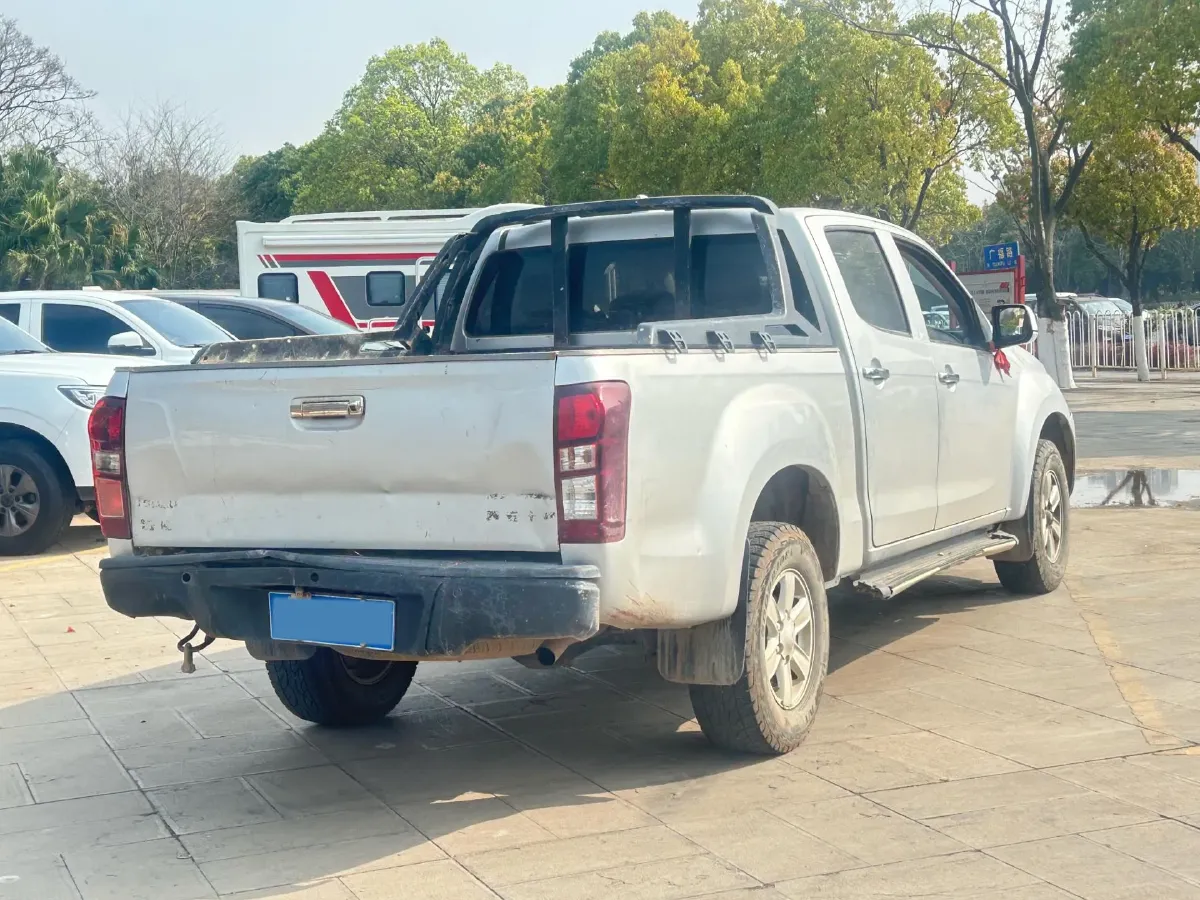 2020 Isuzu LingTuo 2.5T 150HP L4 6MT,autocango,china used car exporter,china ev exporter,chinese used car exporter,chinese used ev exporter