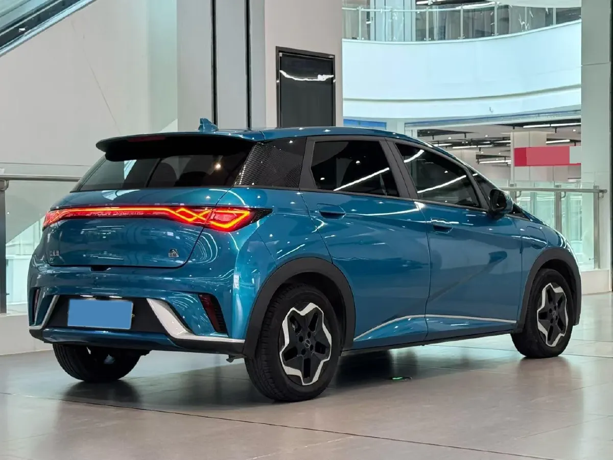 2021 Ford Escort 1.5L 122HP L3 6AT,autocango,china used car exporter,china ev exporter,chinese used car exporter,chinese used ev exporter