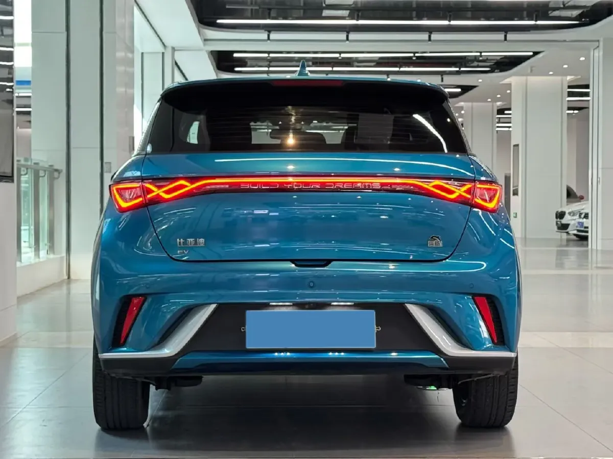 2021 Ford Escort 1.5L 122HP L3 6AT,autocango,china used car exporter,china ev exporter,chinese used car exporter,chinese used ev exporter