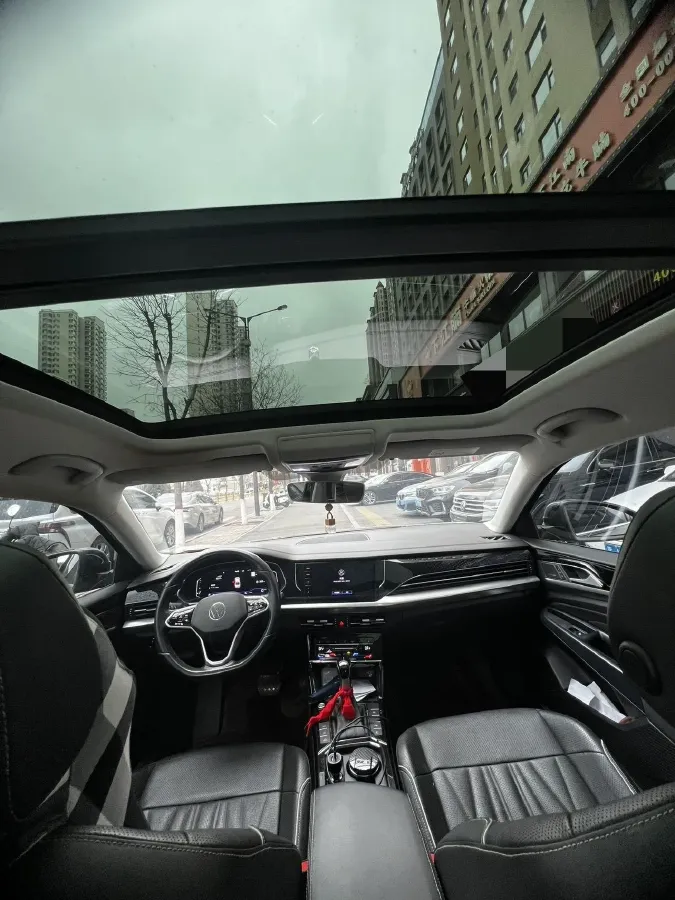 2022 Volkswagen Passat 2.0T 220HP L4 7DCT,autocango,china used car exporter,china ev exporter,chinese used car exporter,chinese used ev exporter