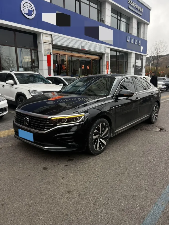 2022 Volkswagen Passat 2.0T 220HP L4 7DCT,autocango,china used car exporter,china ev exporter,chinese used car exporter,chinese used ev exporter