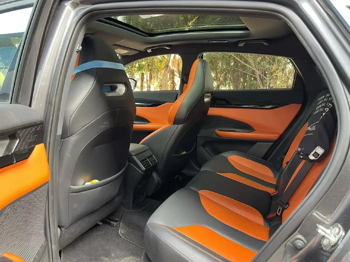 2023 ChangAn UNI-V 1.5T 188HP L4 7DCT,autocango,china used car exporter,china ev exporter,chinese used car exporter,chinese used ev exporter