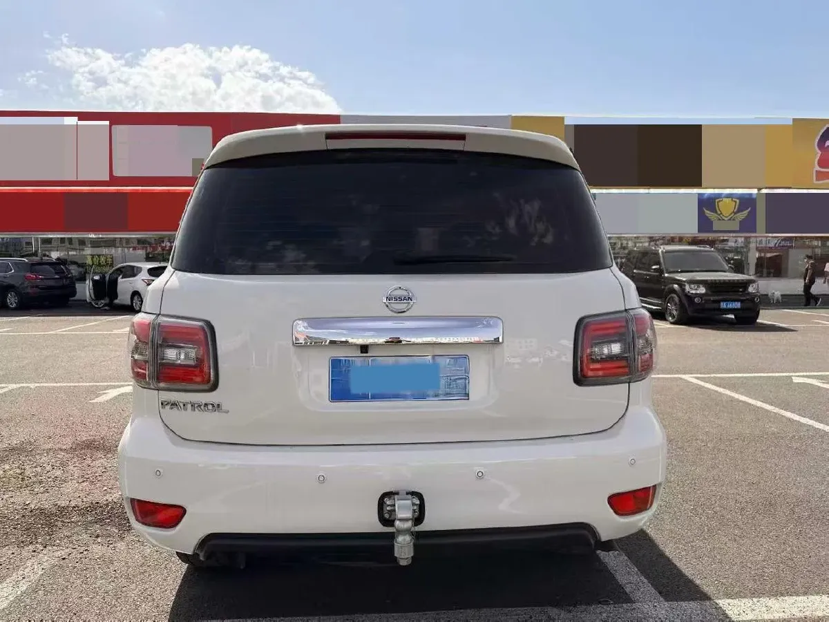 2018 Nissan Patrol 4.0L 279HP V6 7AT,autocango,china used car exporter,china ev exporter,chinese used car exporter,chinese used ev exporter