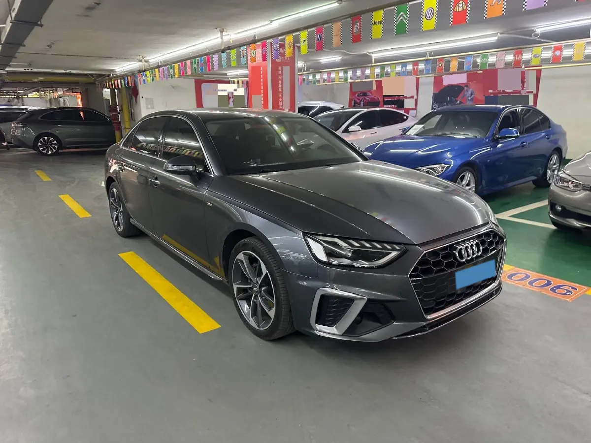 2020 Audi A4L 2.0T 190HP L4 7DCT,autocango,china used car exporter,china ev exporter,chinese used car exporter,chinese used ev exporter