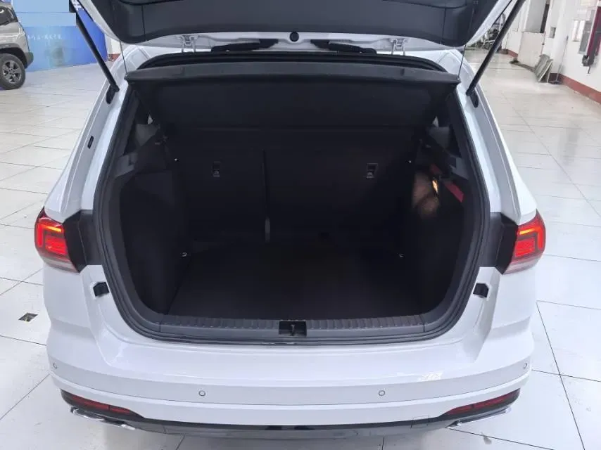 2019 MINI MINI 1.5T 102HP L3 7DCT,autocango,china used car exporter,china ev exporter,chinese used car exporter,chinese used ev exporter