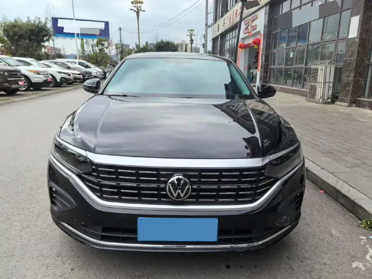 2025 Volkswagen Passat 2.0T 220HP L4 7DCT,autocango,china used car exporter,china ev exporter,chinese used car exporter,chinese used ev exporter