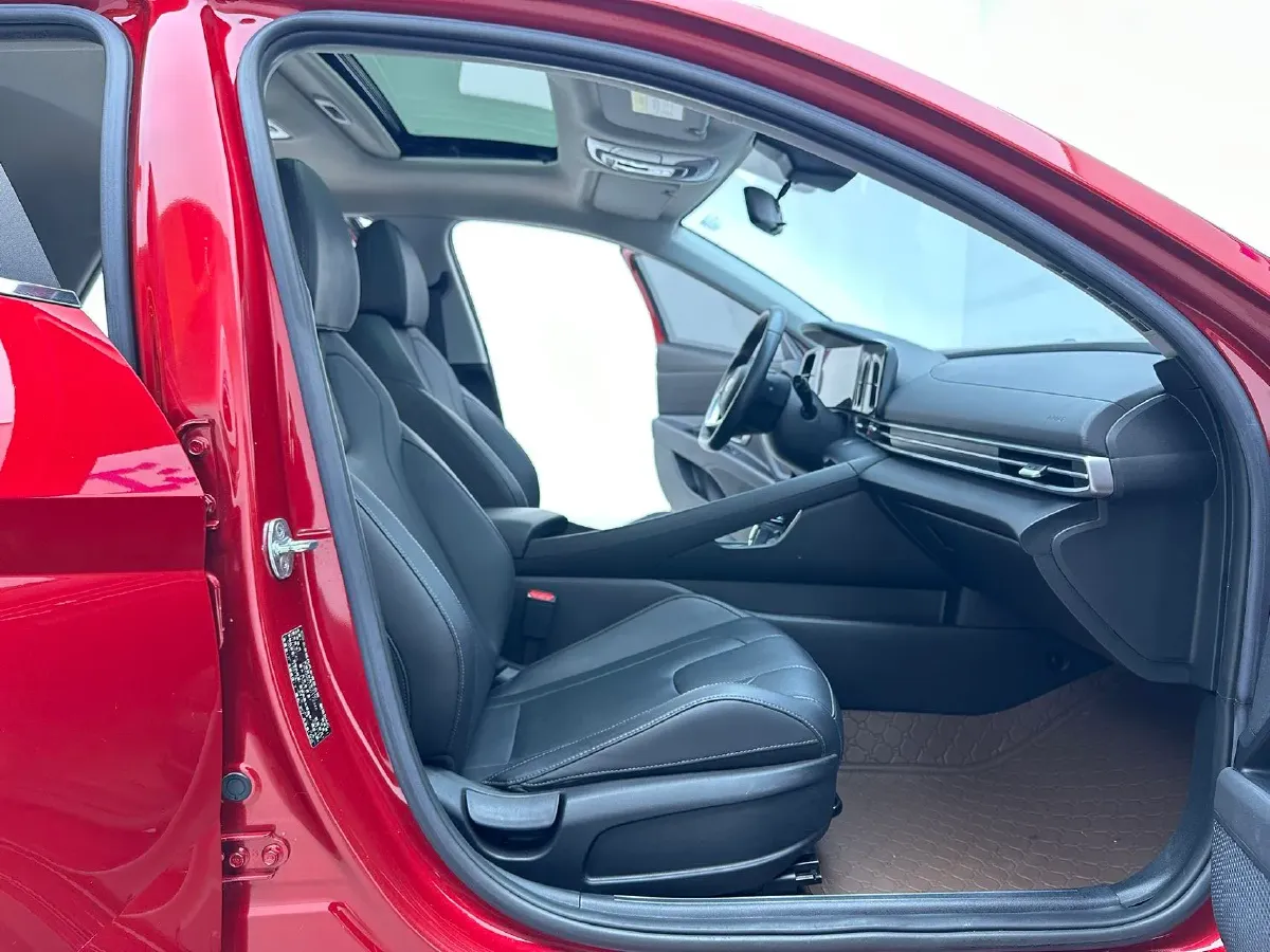 2021 Hyundai Elantra 1.5L 115HP L4 CVT,autocango,china used car exporter,china ev exporter,chinese used car exporter,chinese used ev exporter