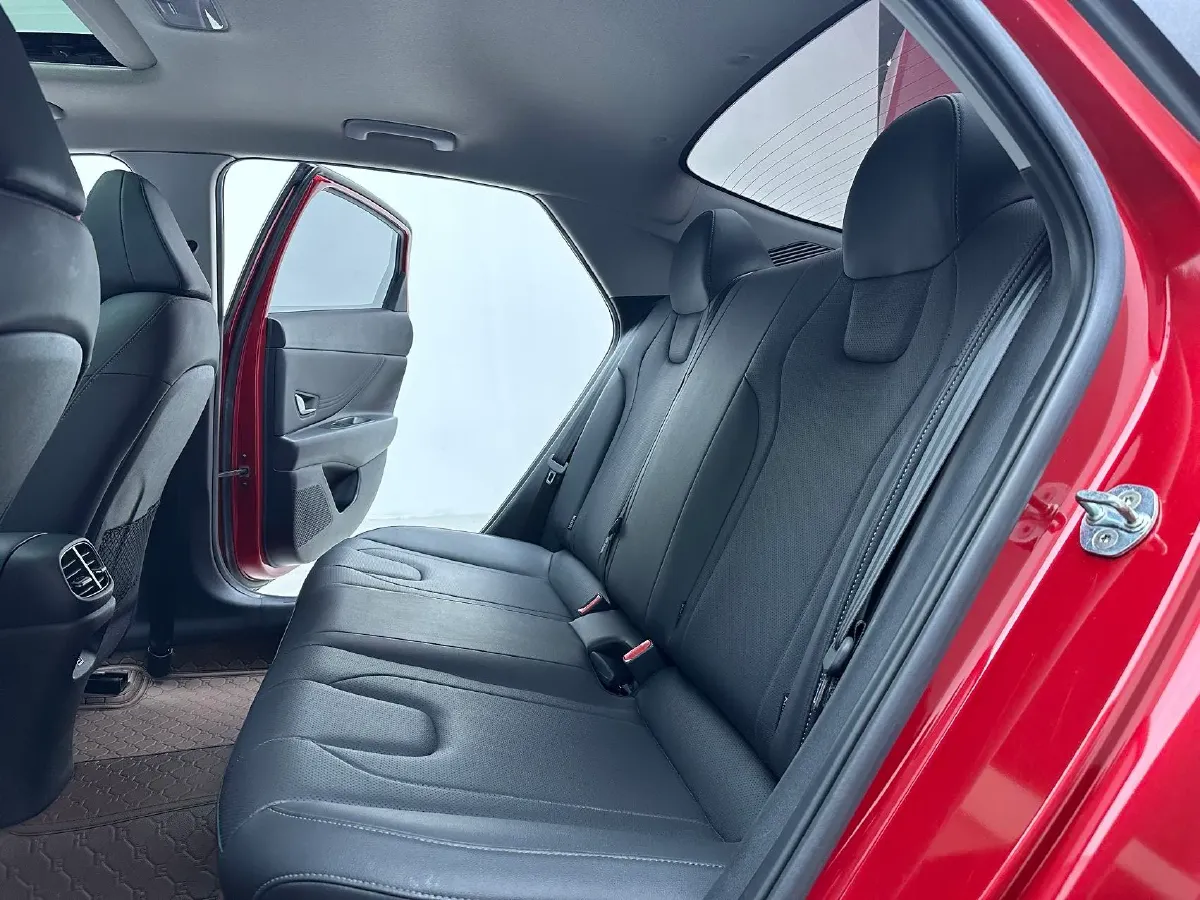 2021 Hyundai Elantra 1.5L 115HP L4 CVT,autocango,china used car exporter,china ev exporter,chinese used car exporter,chinese used ev exporter