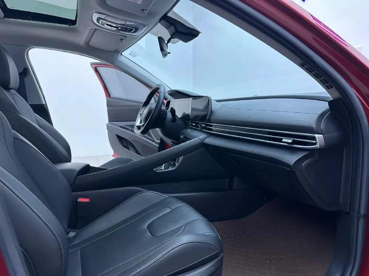 2021 Hyundai Elantra 1.5L 115HP L4 CVT,autocango,china used car exporter,china ev exporter,chinese used car exporter,chinese used ev exporter