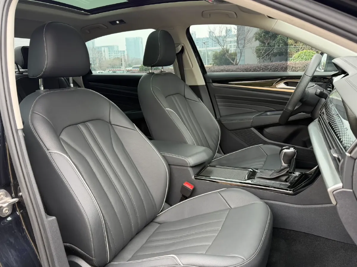 2022 Skoda Kodiak GT 2.0T 186HP L4 7DCT,autocango,china used car exporter,china ev exporter,chinese used car exporter,chinese used ev exporter