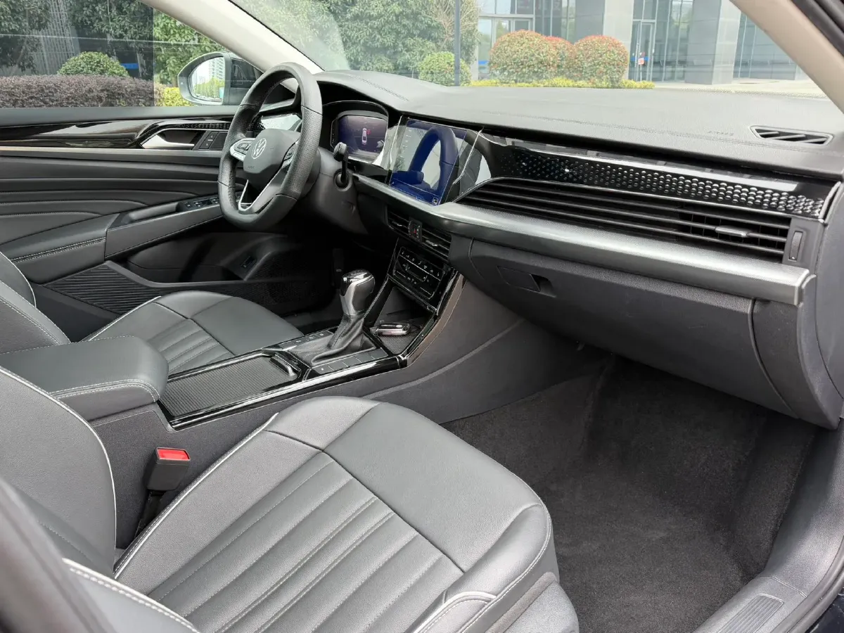 2022 Skoda Kodiak GT 2.0T 186HP L4 7DCT,autocango,china used car exporter,china ev exporter,chinese used car exporter,chinese used ev exporter