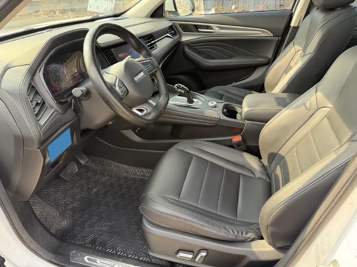 2020 Haval F7 1.5T 169HP L4 7DCT,autocango,china used car exporter,china ev exporter,chinese used car exporter,chinese used ev exporter