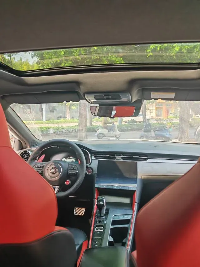 2020 MG MG6 1.5T 181HP L4 7DCT,autocango,china used car exporter,china ev exporter,chinese used car exporter,chinese used ev exporter