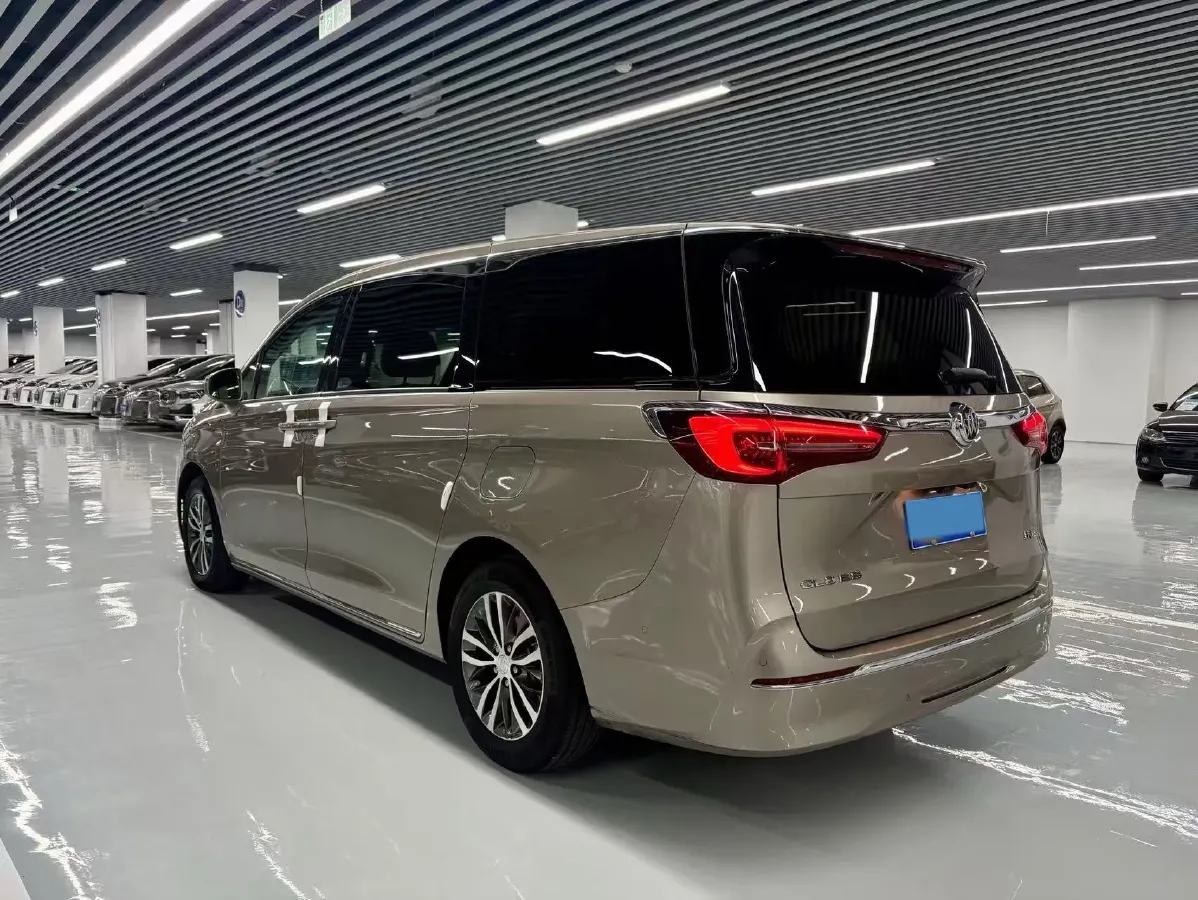 2023 Buick GL8 2.0T 237HP L4 9AT,autocango,china used car exporter,china ev exporter,chinese used car exporter,chinese used ev exporter