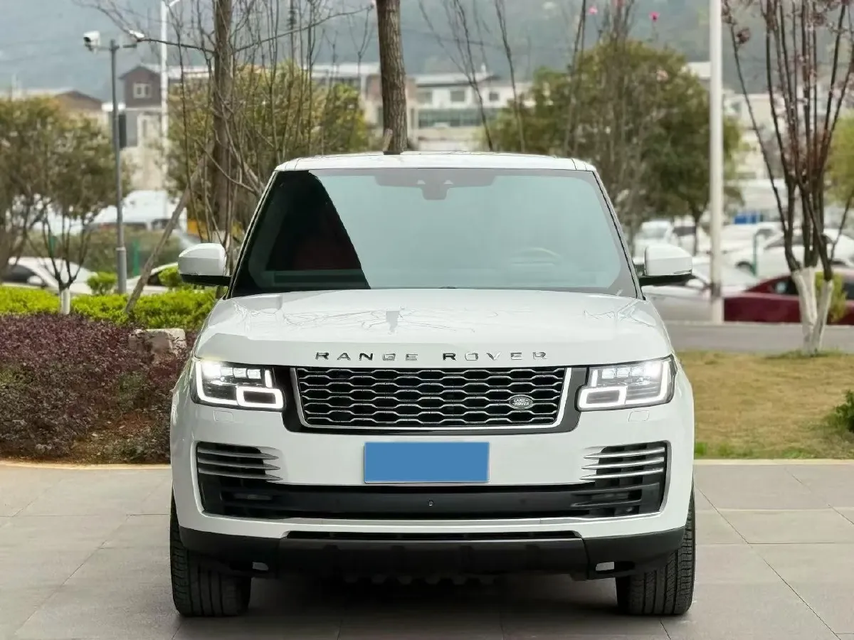 2018 Land Rover Range Rover Evoque 2.0T 241HP L4 9AT,autocango,china used car exporter,china ev exporter,chinese used car exporter,chinese used ev exporter
