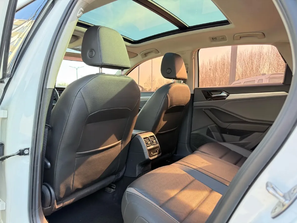 2021 Volkswagen Sagitar 1.4T 150HP L4 7DCT,autocango,china used car exporter,china ev exporter,chinese used car exporter,chinese used ev exporter