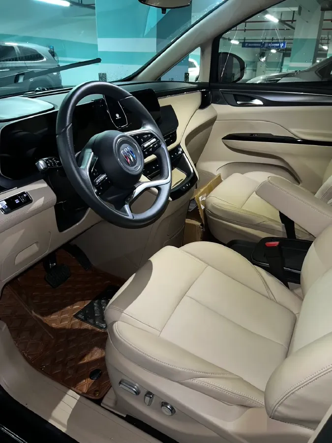 2025 Buick GL8 2.0T 237HP L4 9AT,autocango,china used car exporter,china ev exporter,chinese used car exporter,chinese used ev exporter