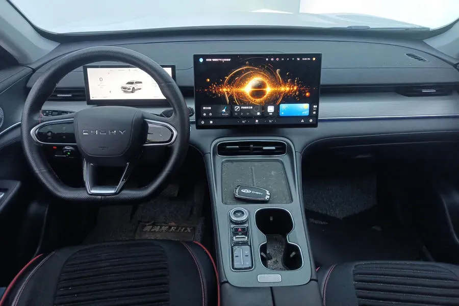 2025 Chery Tiggo 8 Plus 1.6T 197HP L4 7DCT,autocango,china used car exporter,china ev exporter,chinese used car exporter,chinese used ev exporter