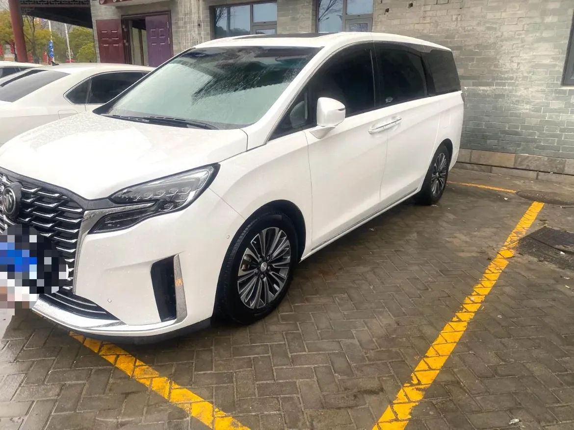 2023 Buick GL8 2.0T 237HP L4 9AT,autocango,china used car exporter,china ev exporter,chinese used car exporter,chinese used ev exporter