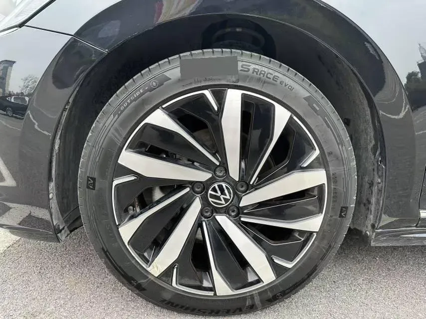 2022 Skoda Kodiak GT 2.0T 186HP L4 7DCT,autocango,china used car exporter,china ev exporter,chinese used car exporter,chinese used ev exporter