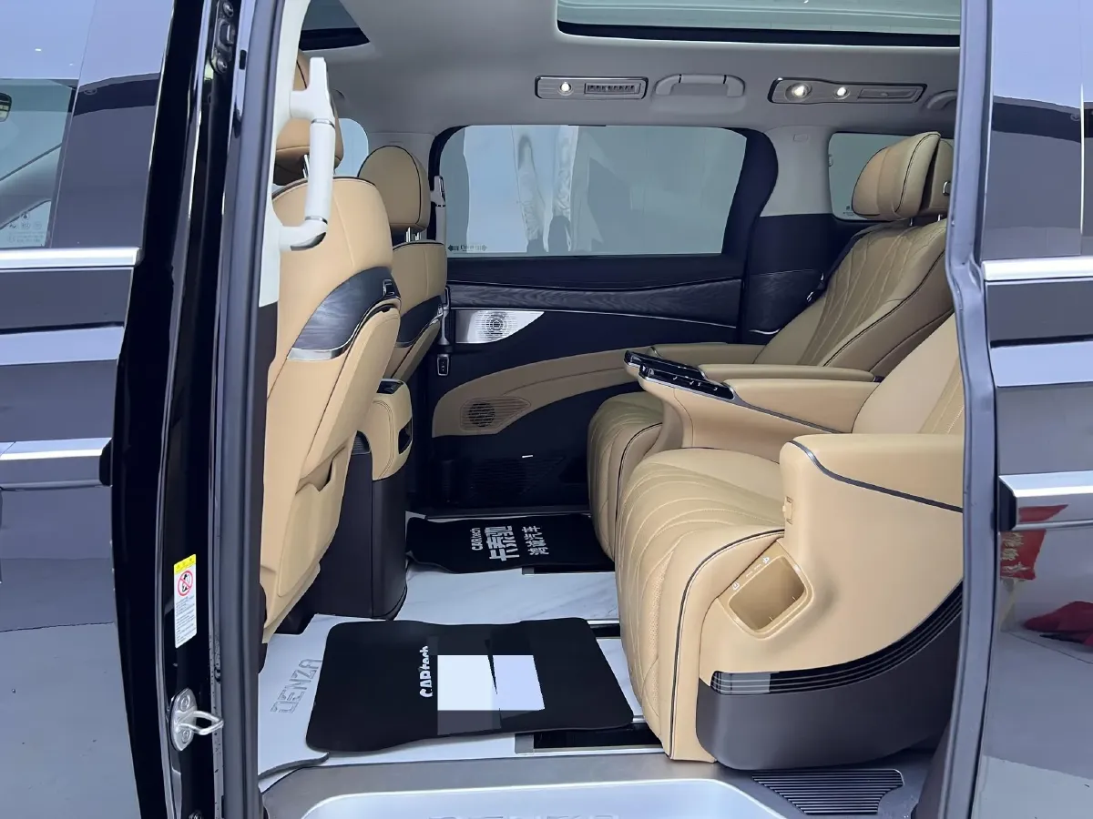 2024 Denza D9 1.5T 139HP L4 E-CVT PHEV 40KWH,autocango,china used car exporter,china ev exporter,chinese used car exporter,chinese used ev exporter