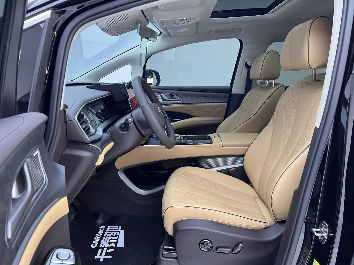 2024 Denza D9 1.5T 139HP L4 E-CVT PHEV 40KWH,autocango,china used car exporter,china ev exporter,chinese used car exporter,chinese used ev exporter