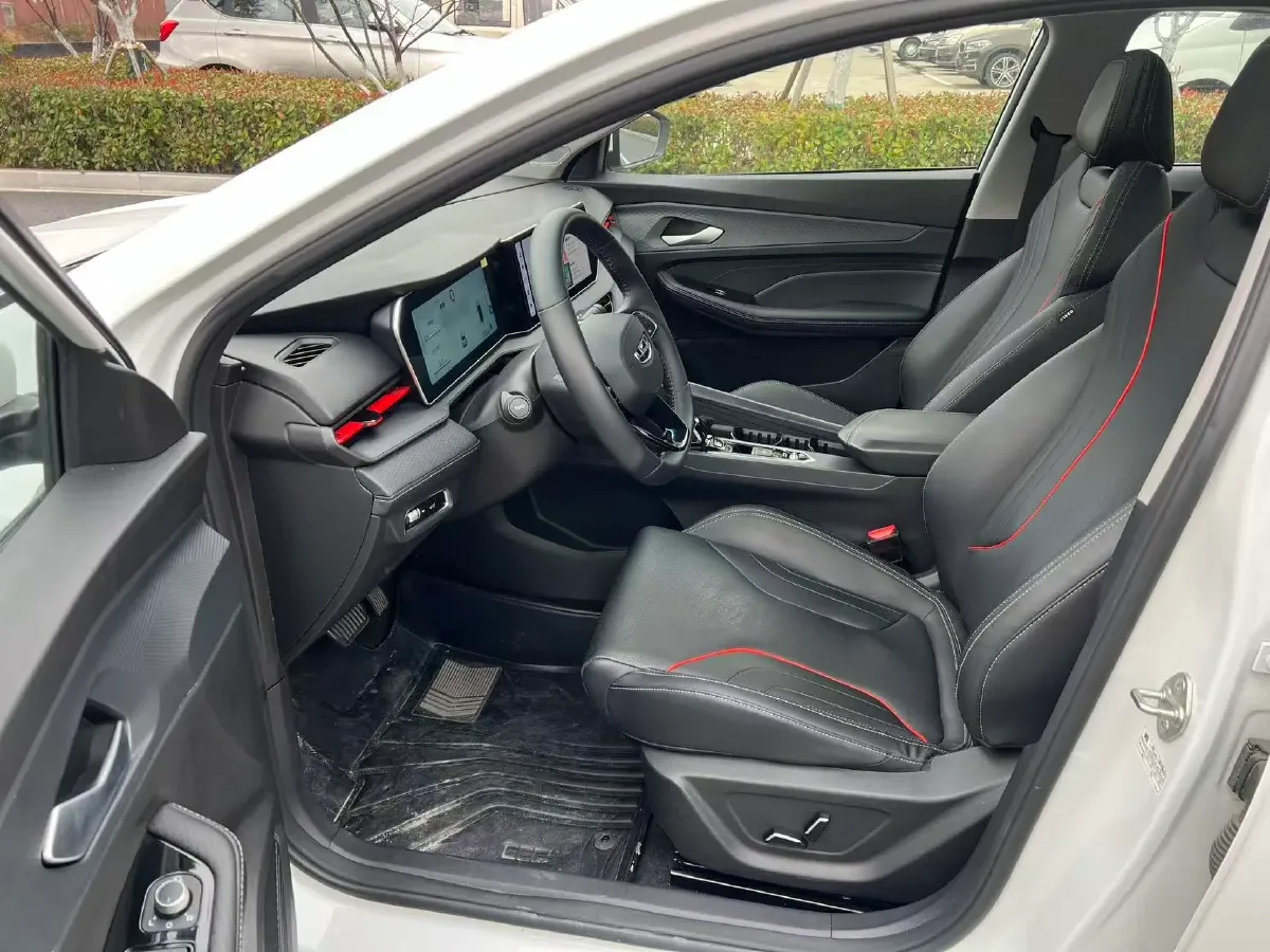 2024 Geely Binray 1.5T 181HP L4 7DCT,autocango,china used car exporter,china ev exporter,chinese used car exporter,chinese used ev exporter